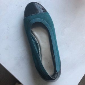 Ballet flats